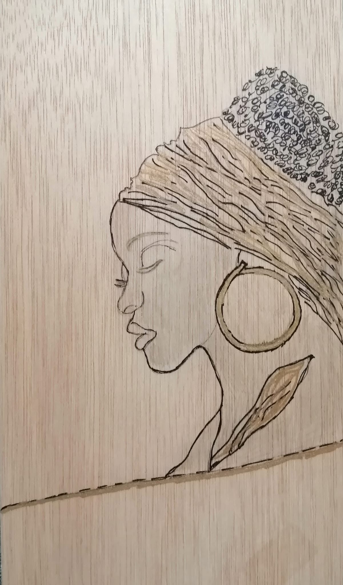 Afrikai nő – faégetés